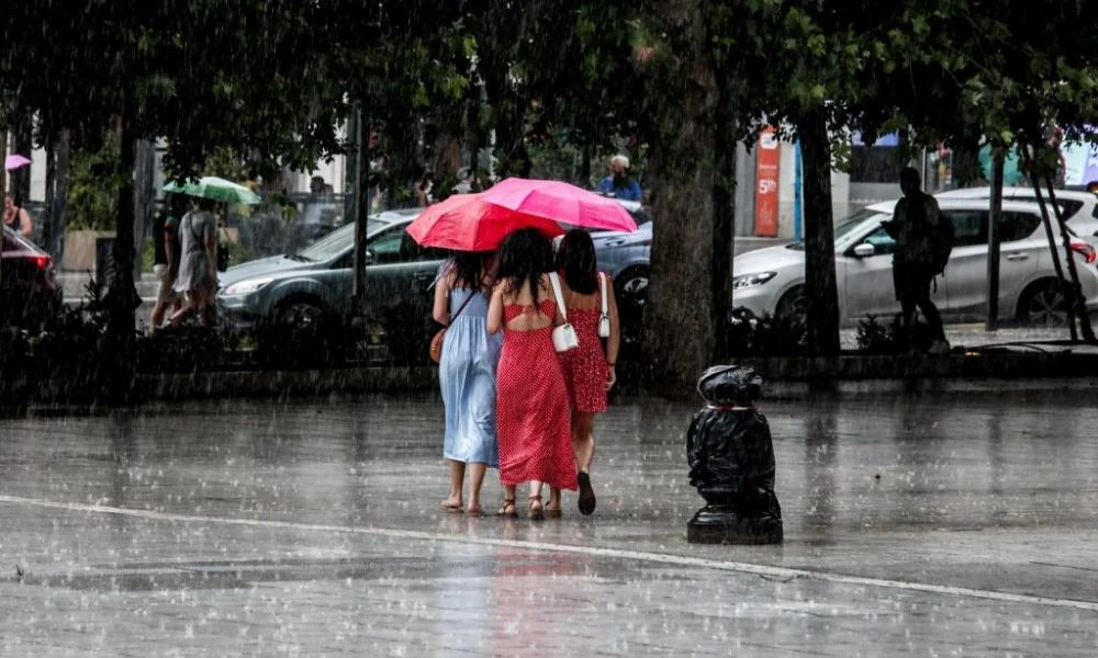 Κακοκαιρία ΑΤΕΝΑ: Στάλθηκε μήνυμα του 112 σε περιοχές της Δυτικής Ελλάδας -«Περιορίστε τις μετακινήσεις σας»